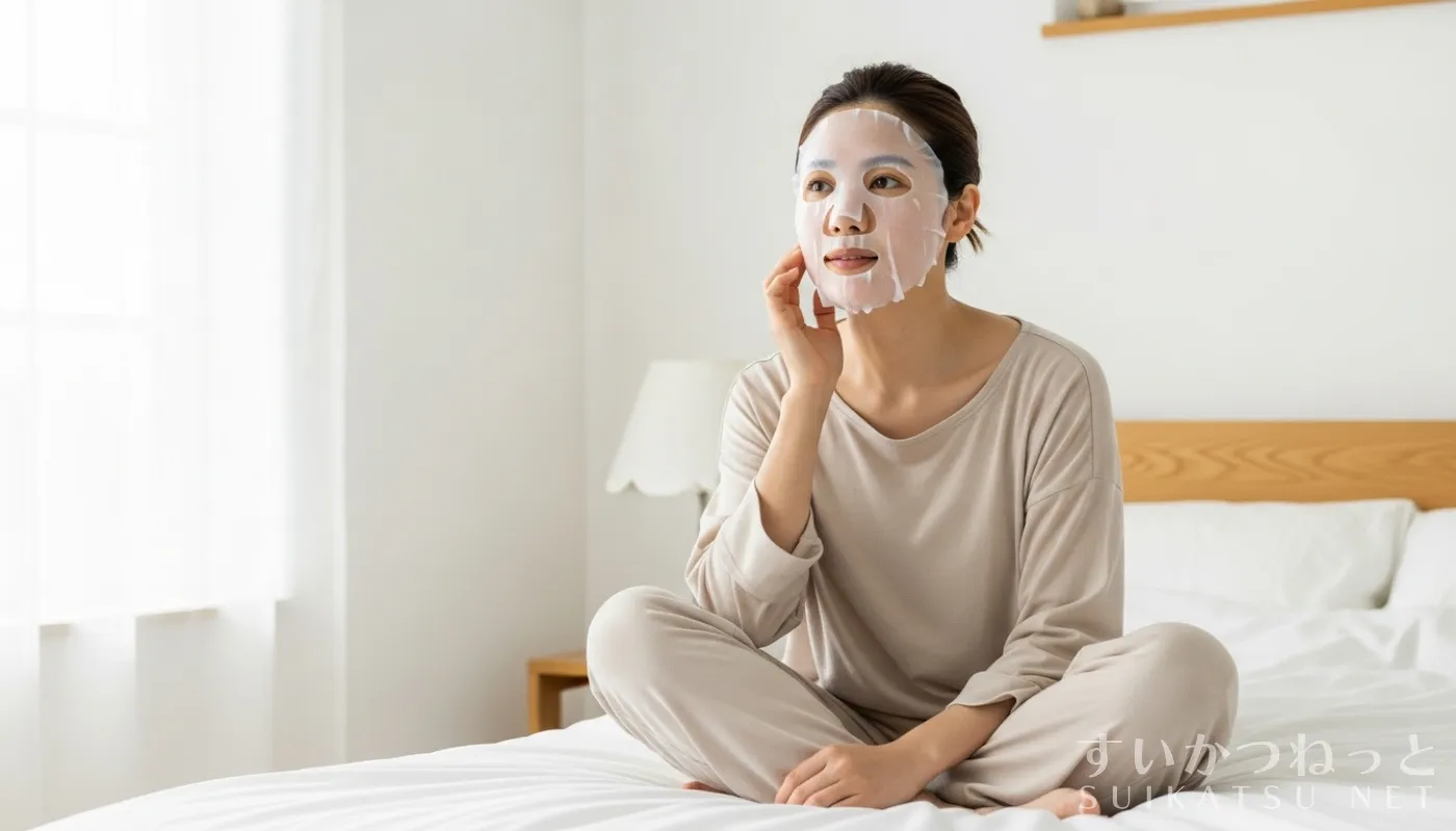 水素マスク（シートタイプ）をつけている女性